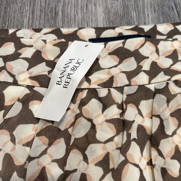 Banana republic Floral Patterned Women's Skirt Size 10 - Picture 4 of 7